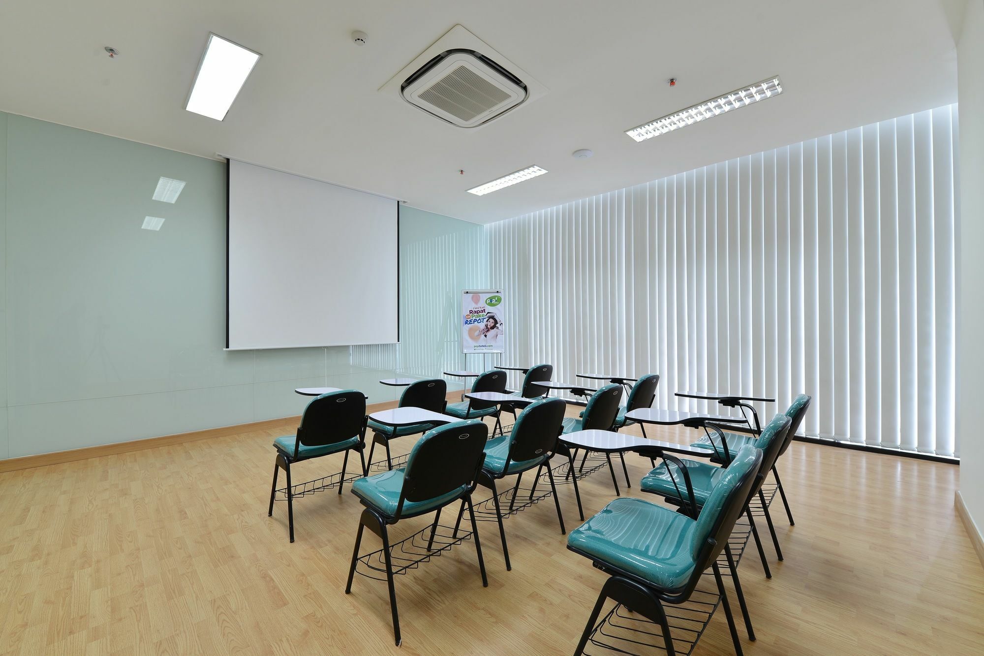Pop! Hotel Timoho Yogyakarta Ngoại thất bức ảnh