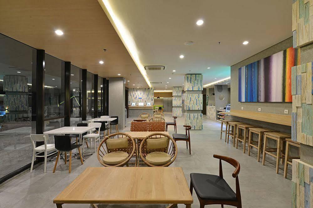 Pop! Hotel Timoho Yogyakarta Ngoại thất bức ảnh